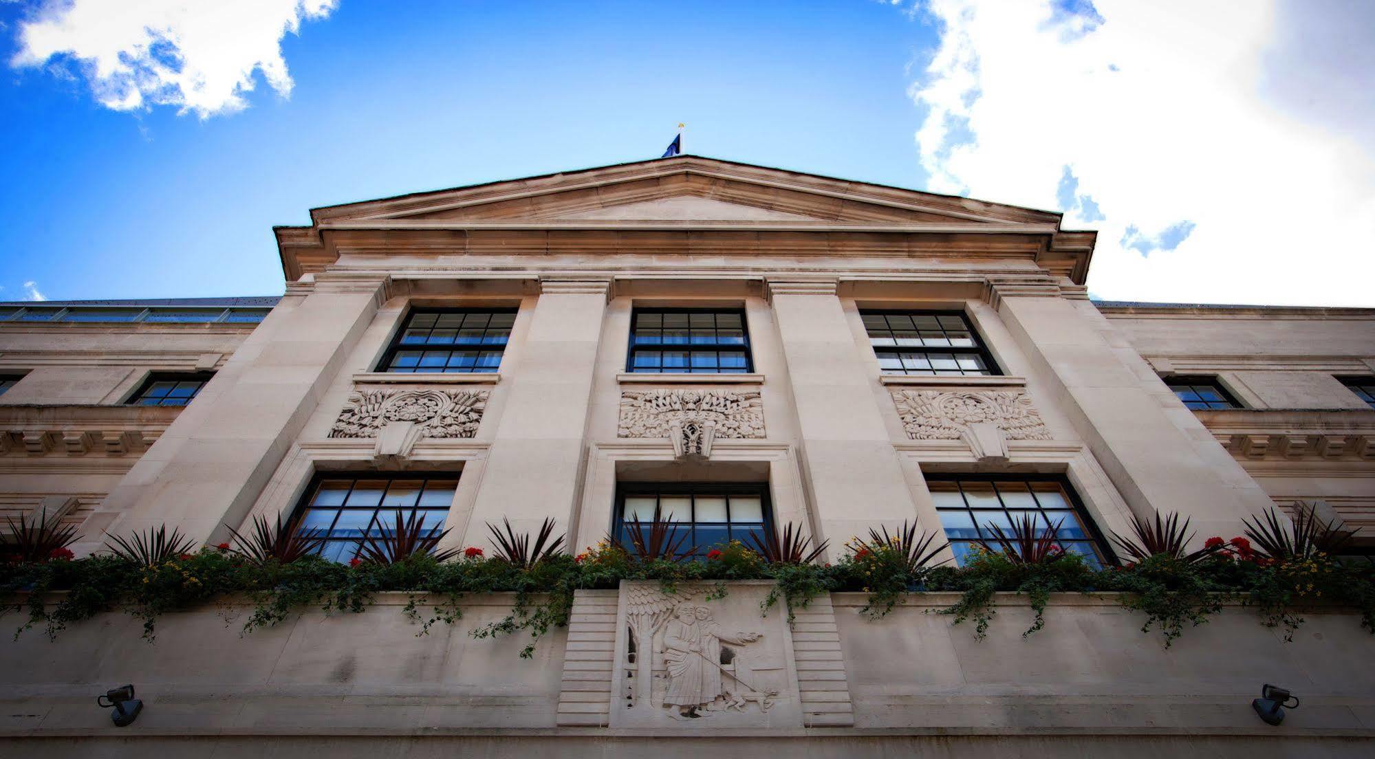 Town Hall - Shoreditch Лондон